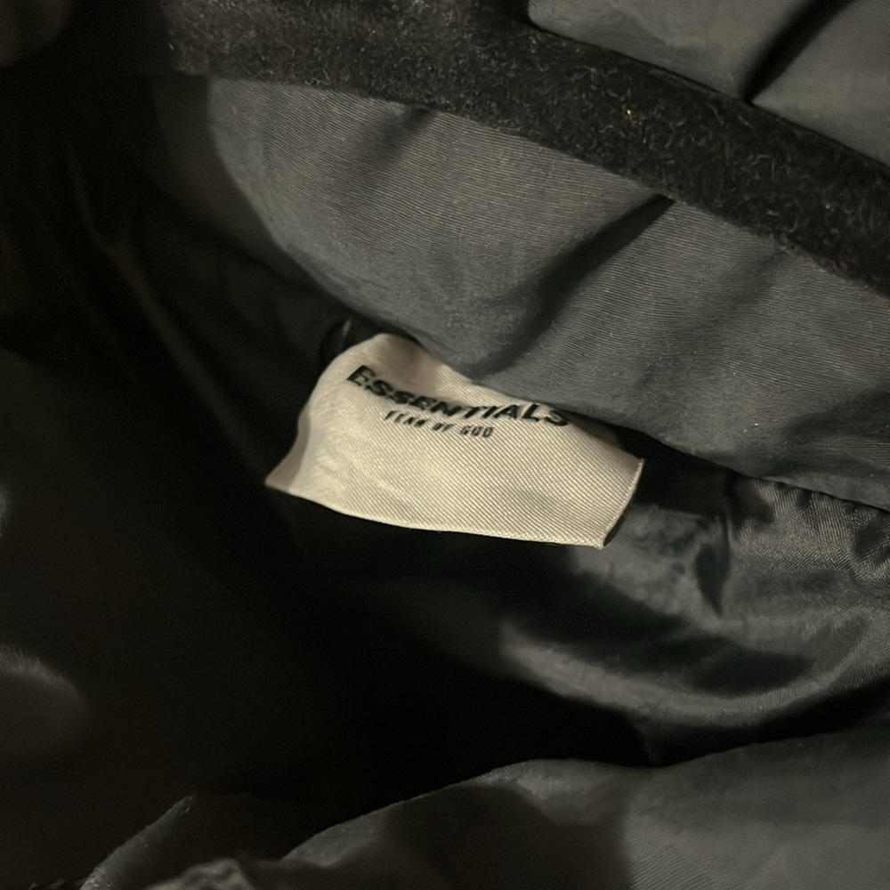 Essentials Puffer - Picture 3 of 10